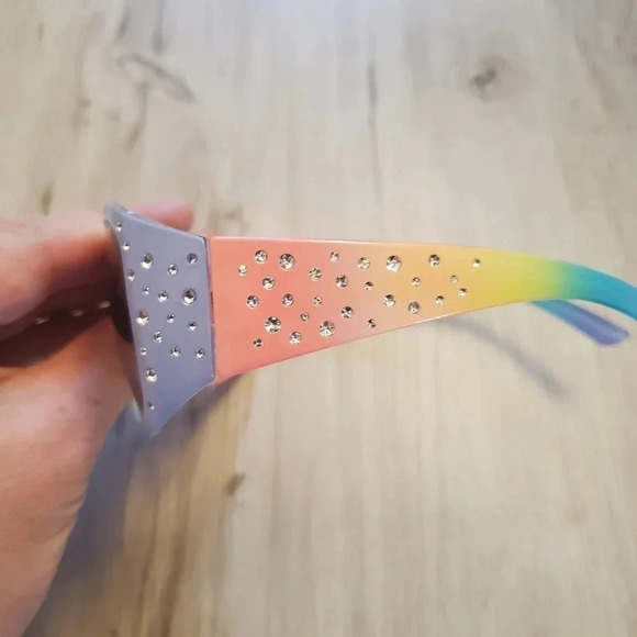 Children's Place Rainbow Rhinestones Sunglasses - Picture 4 of 6